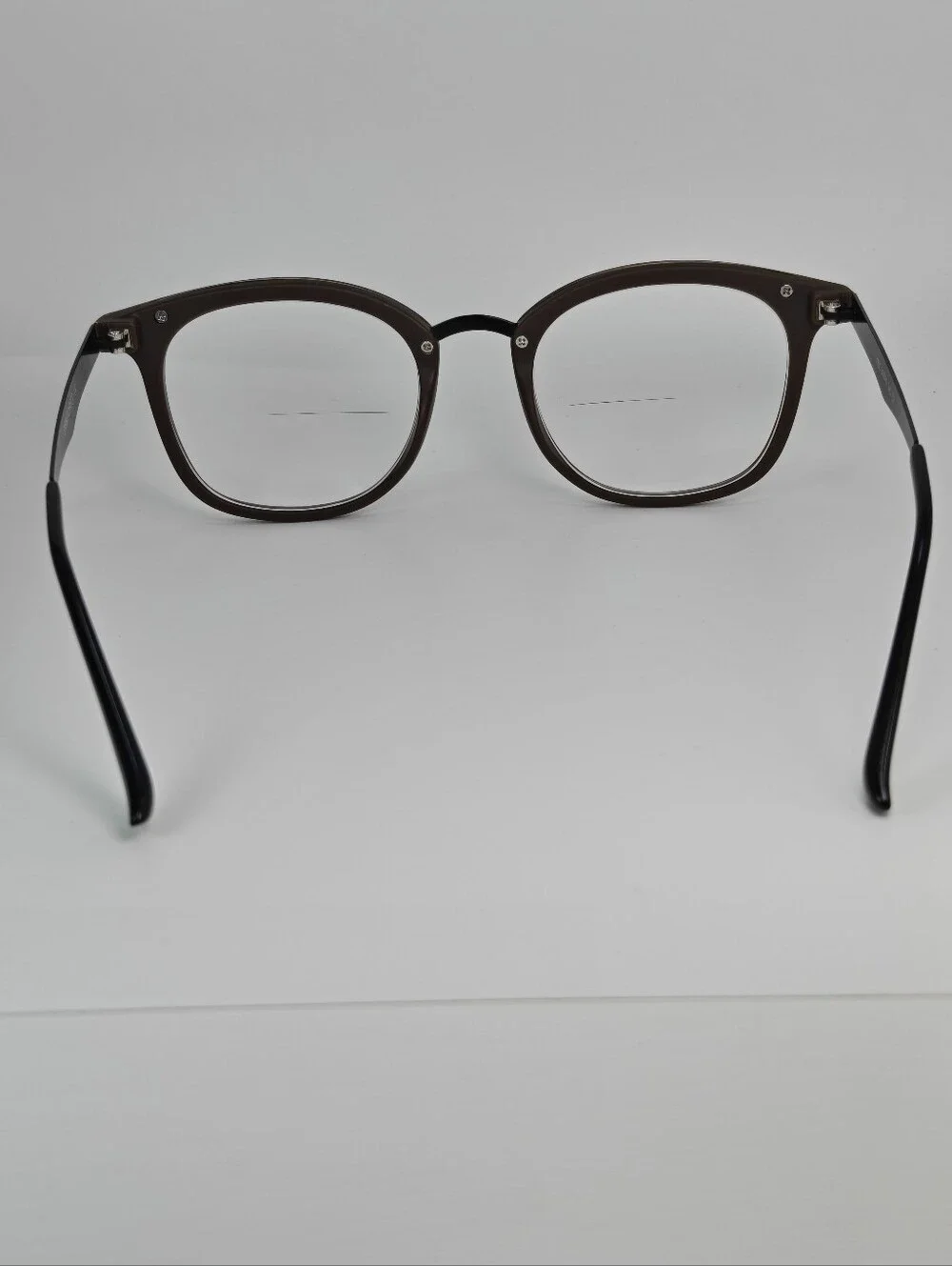 Lyric. Mocha Bronze Round Eyeglass Frames.